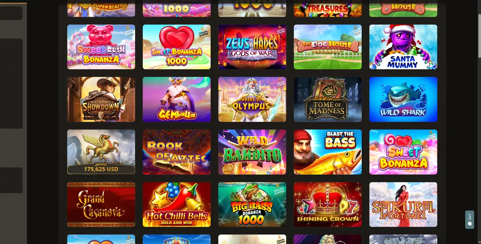 Интерфейс игрового зала казино Лаккли с множеством слотов